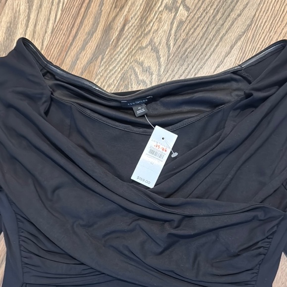 Elegant Black Evening Dress - Picture 2 of 6